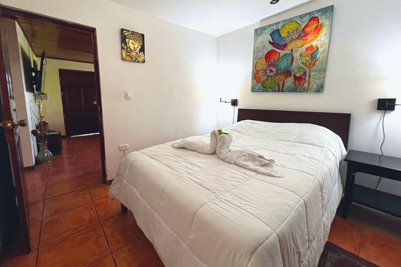 Casa Valentina - Ocean, Nature, Relax, Central Quepos Ngoại thất bức ảnh