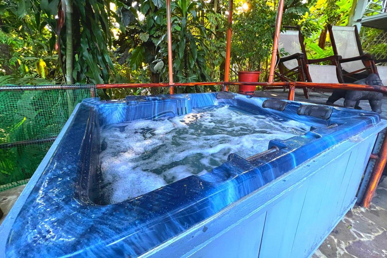 Casa Valentina - Ocean, Nature, Relax, Central Quepos Ngoại thất bức ảnh